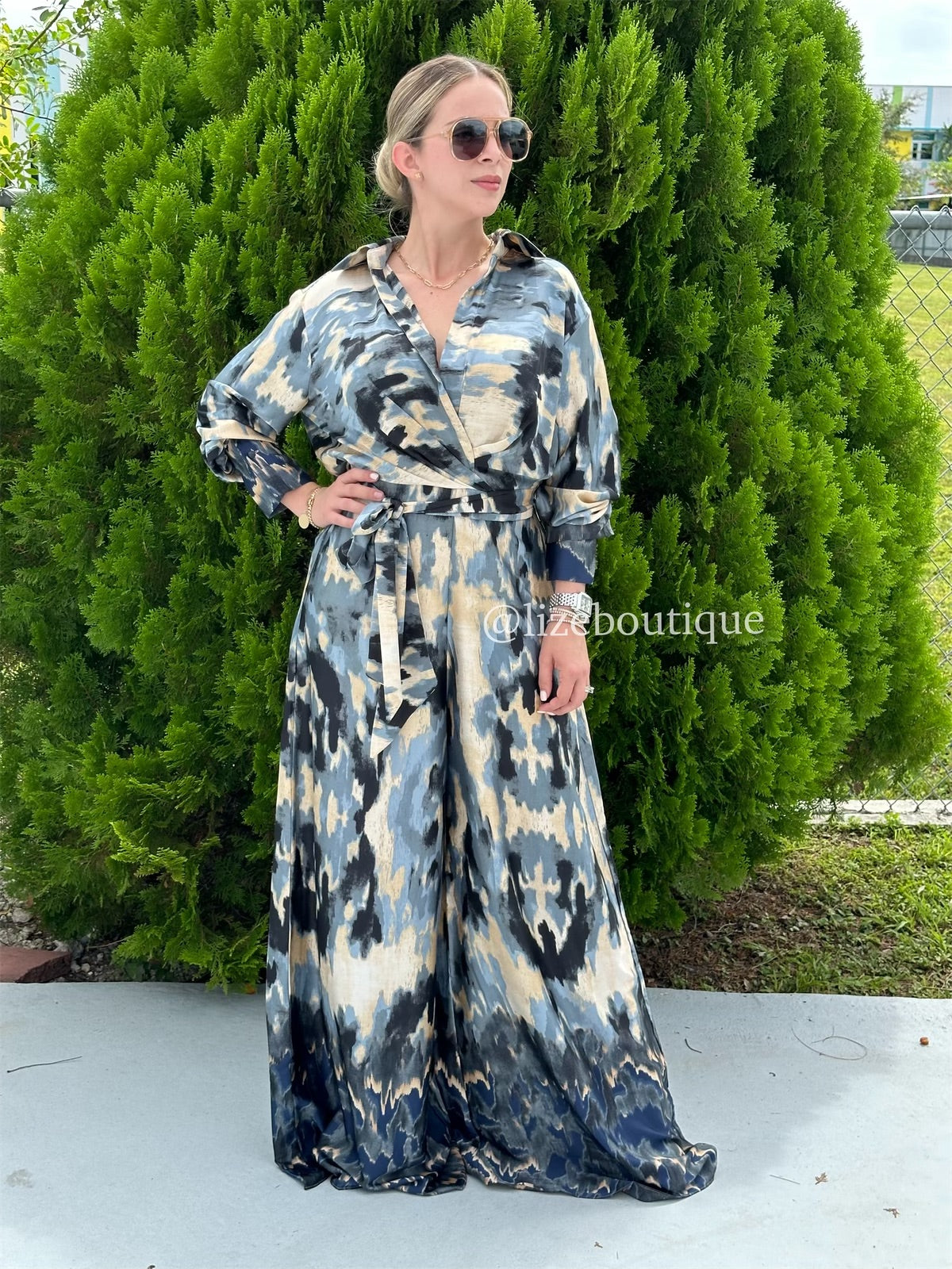 Nalia in blue