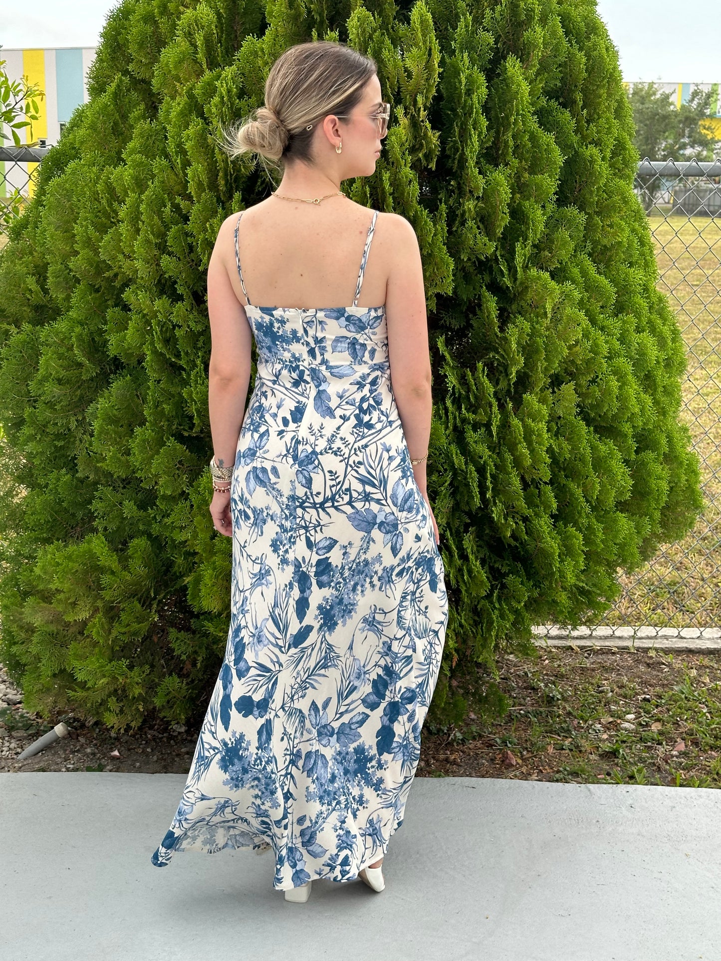 Vera in blue
