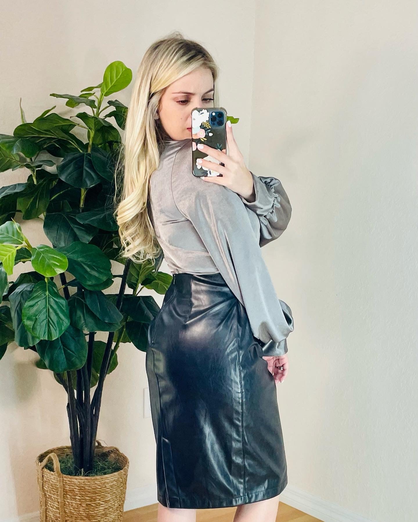 Leather Black skirt