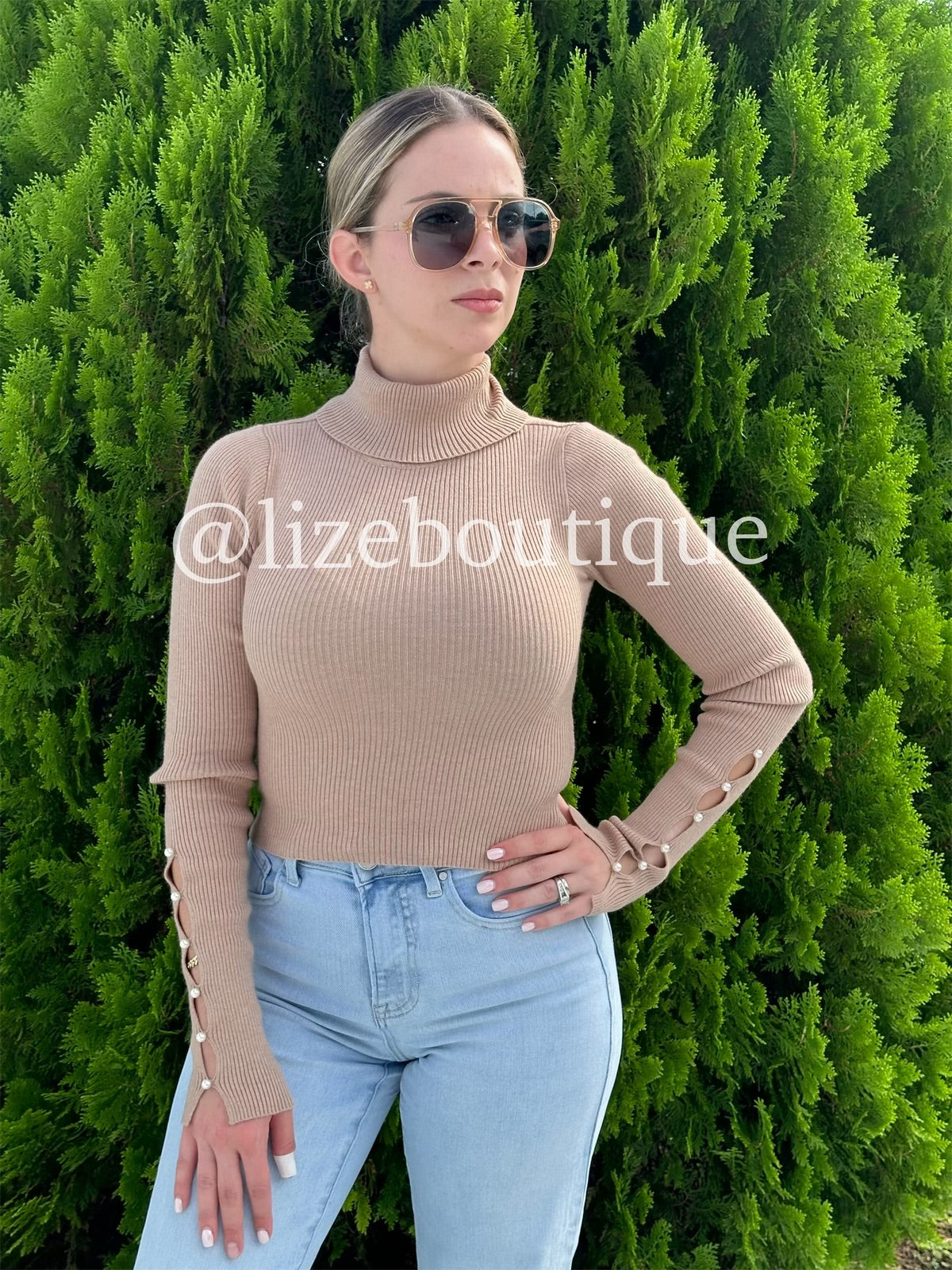 Pearly gated long sleeve turtle neck