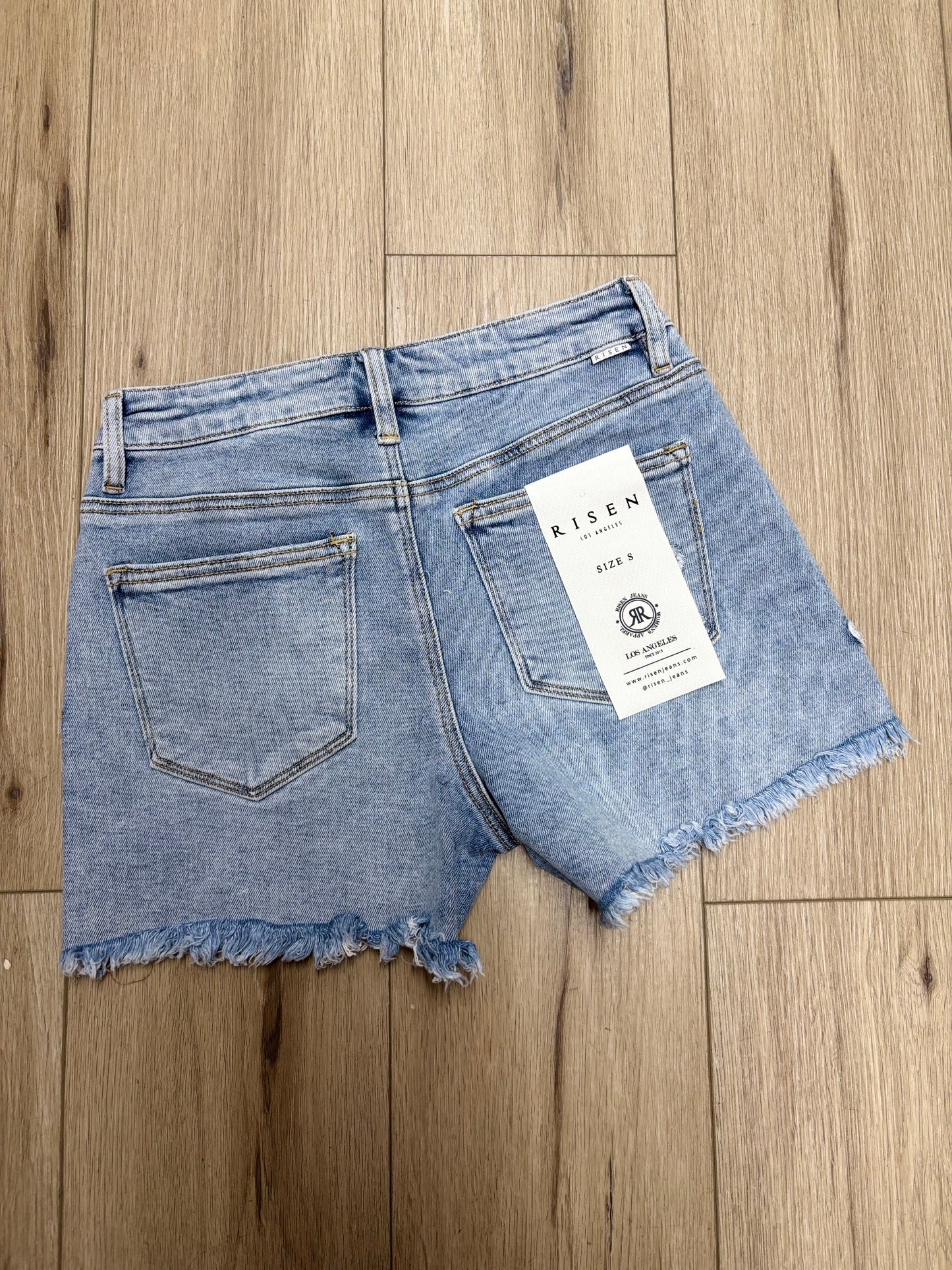 Risen flower short
