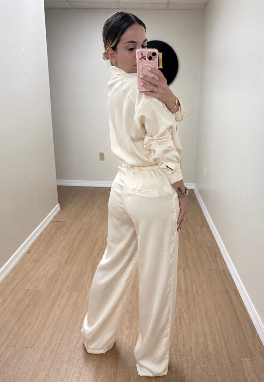 OVI satin set