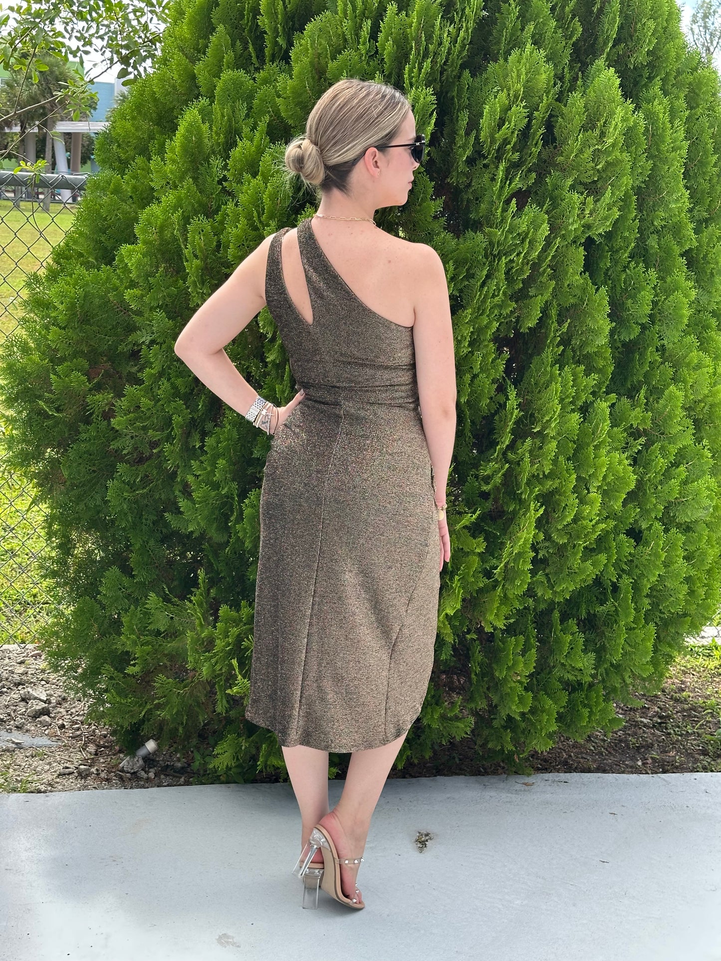 Gilli golden dress