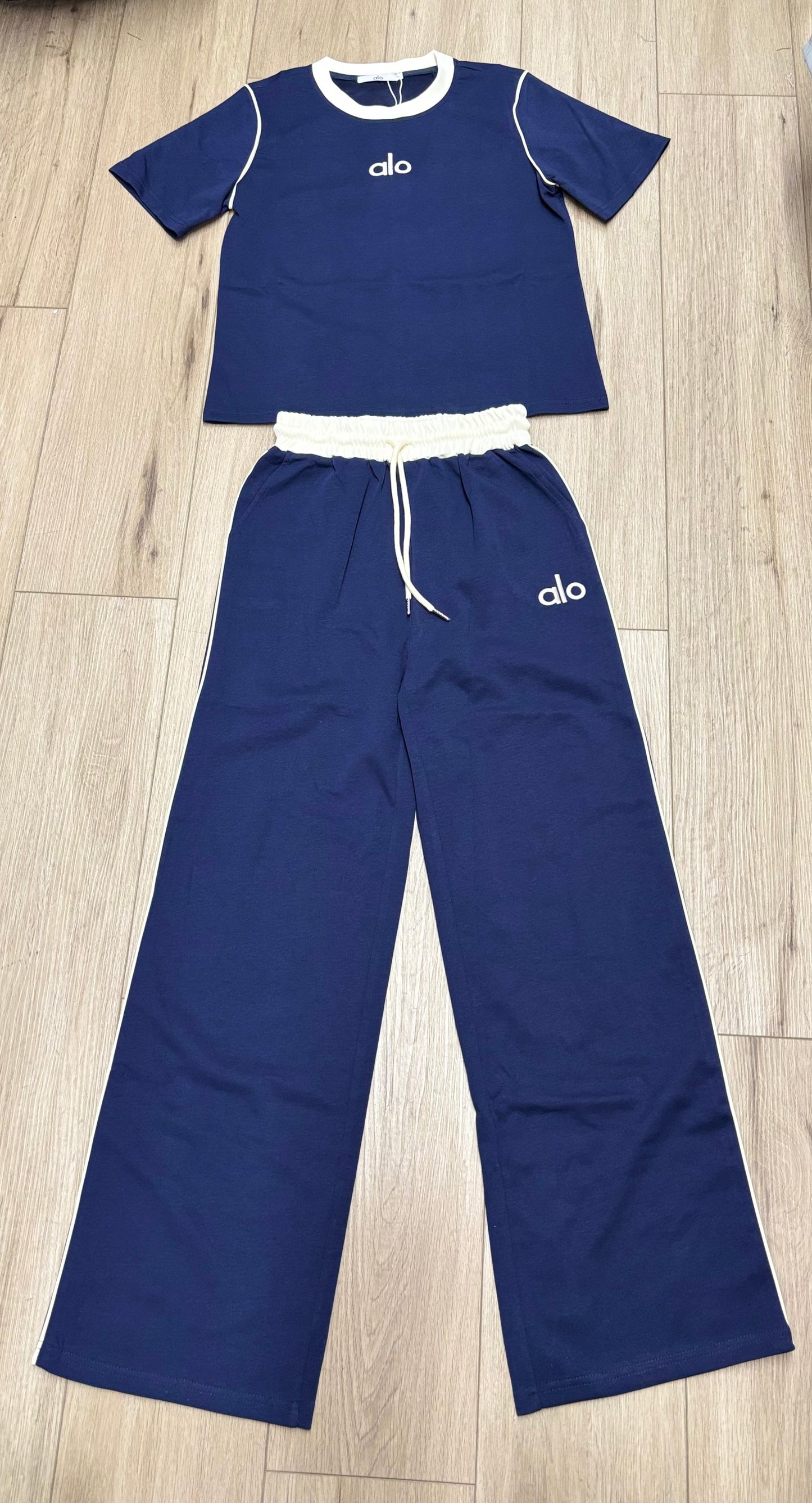 Conjunto deportivo burgundy