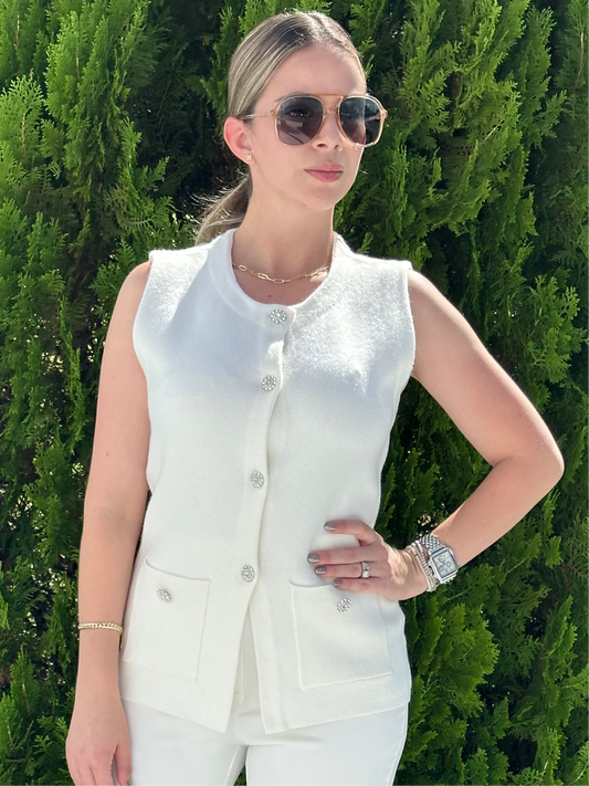 Melania vest