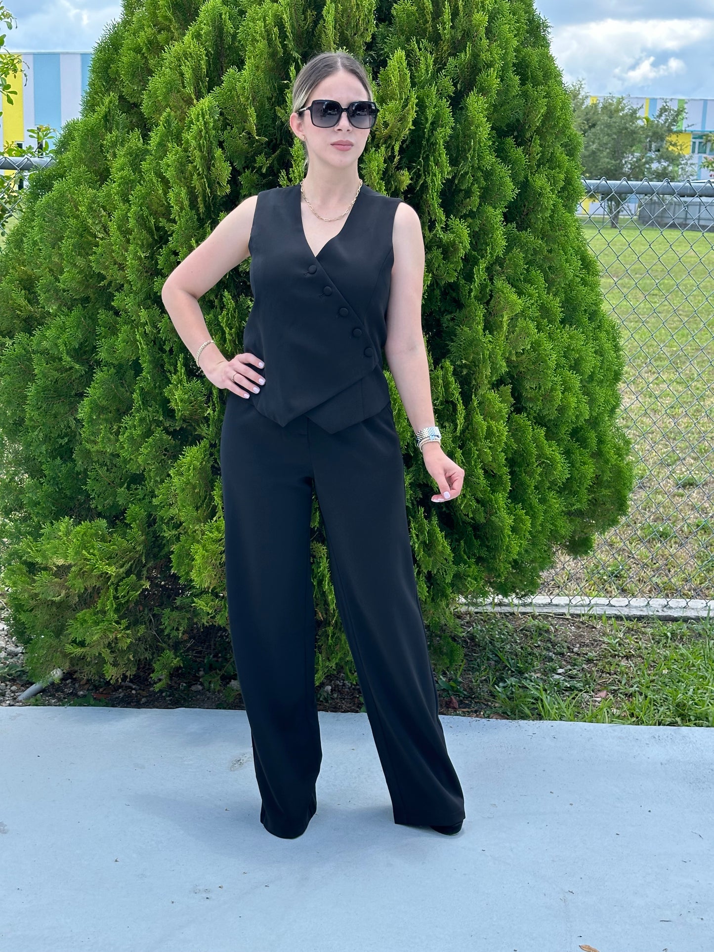 Carolina in black