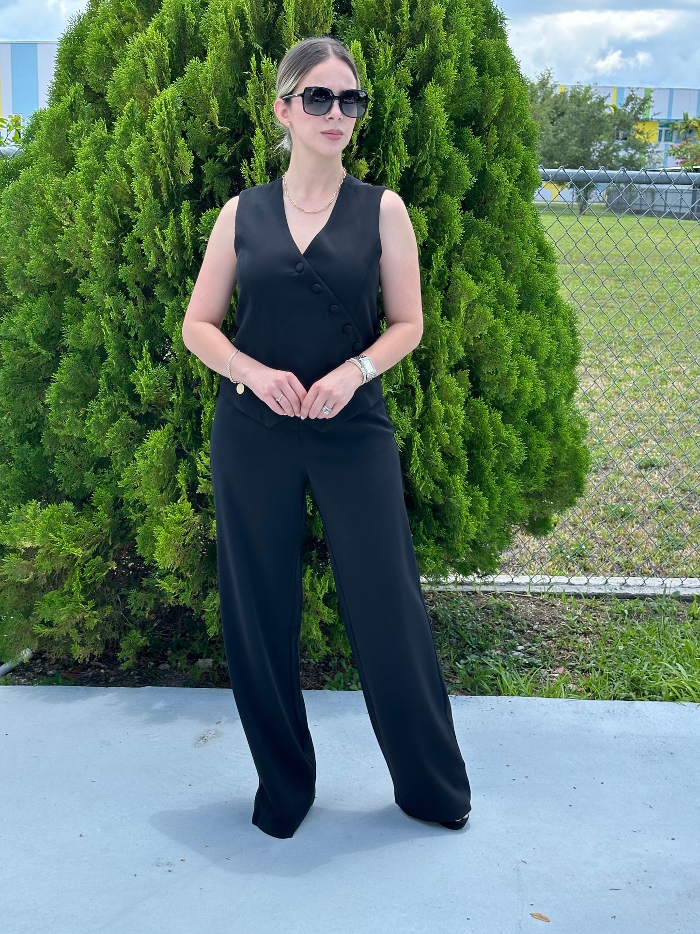 Carolina in black