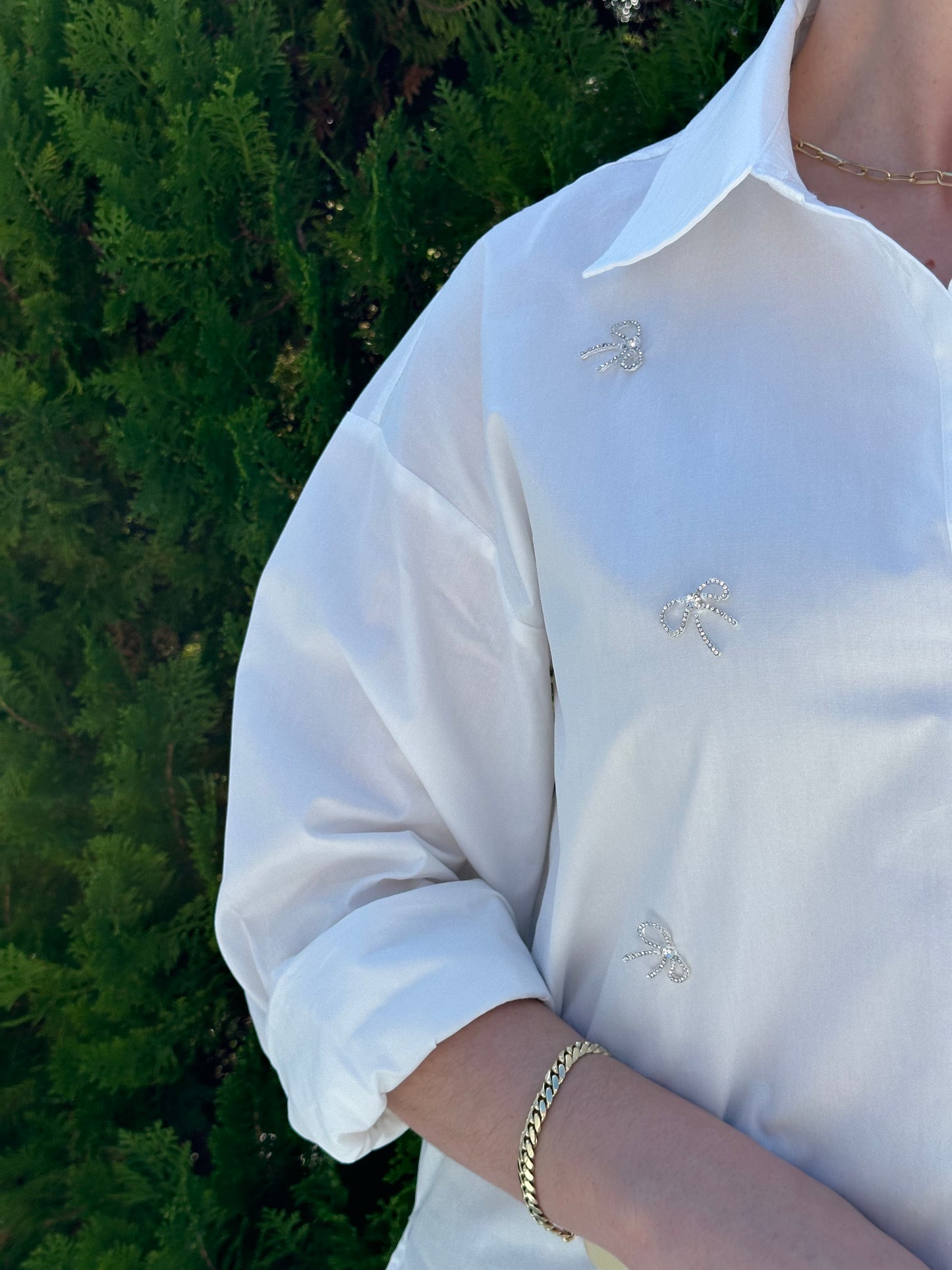Laura rhinestone bow shirt