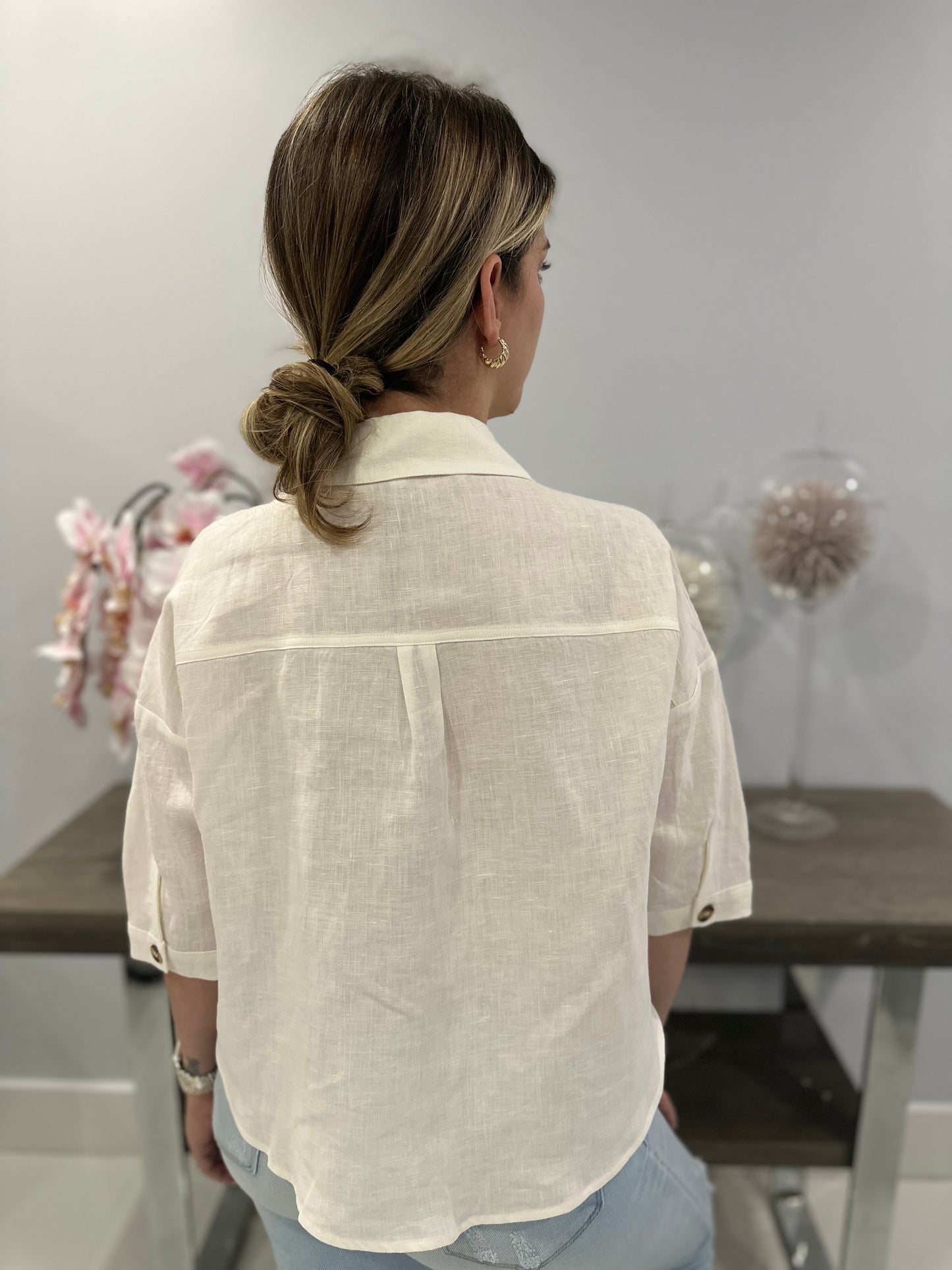 A&A linen in white