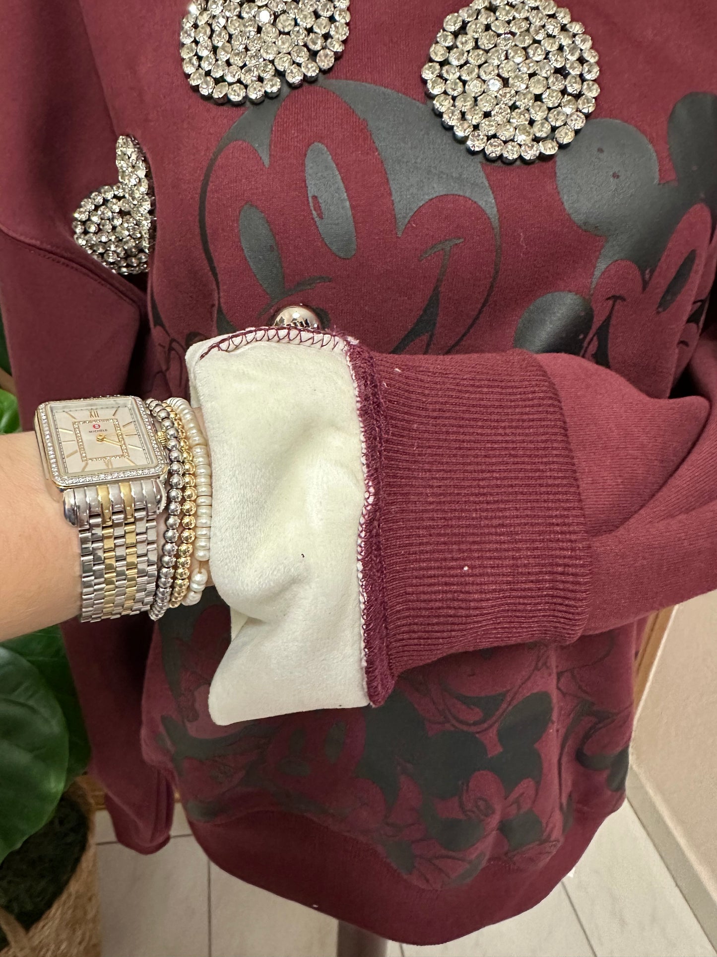 Long sleeve thermal sweater.