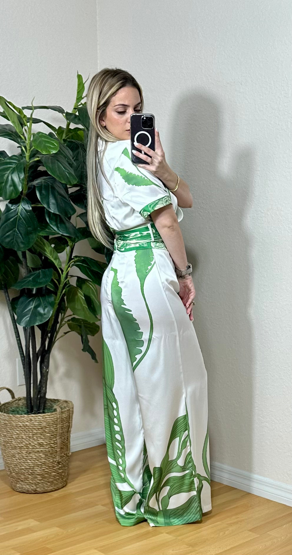Tamara set