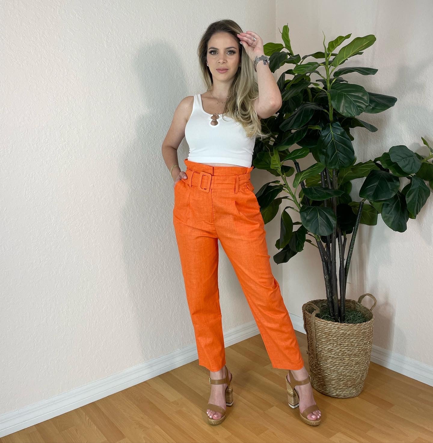 Basic White top