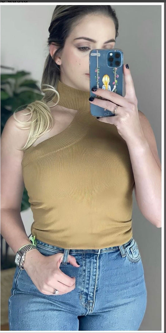 Top básicos khaki