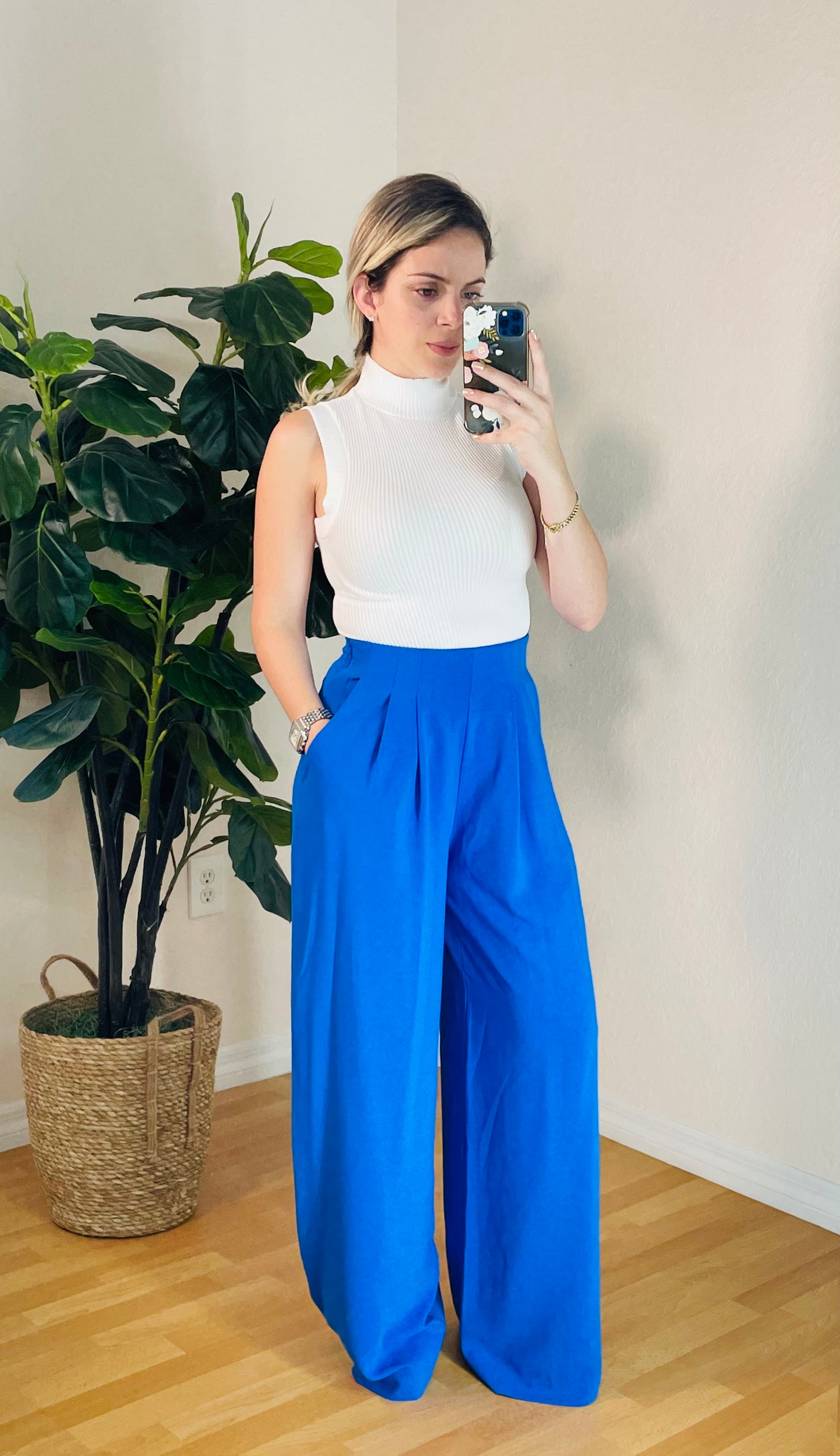Akavir Basic top