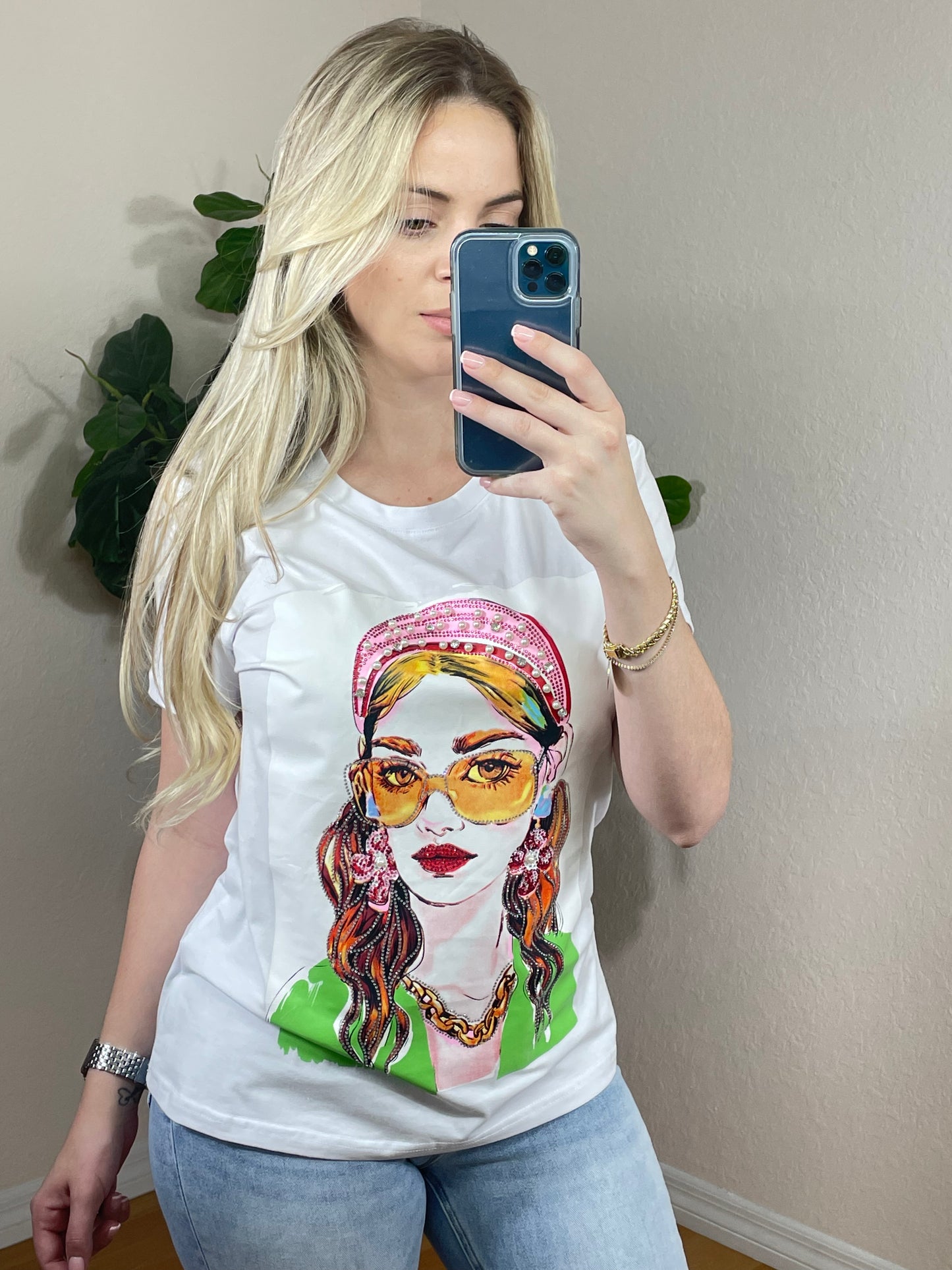 Fatima graphic tee